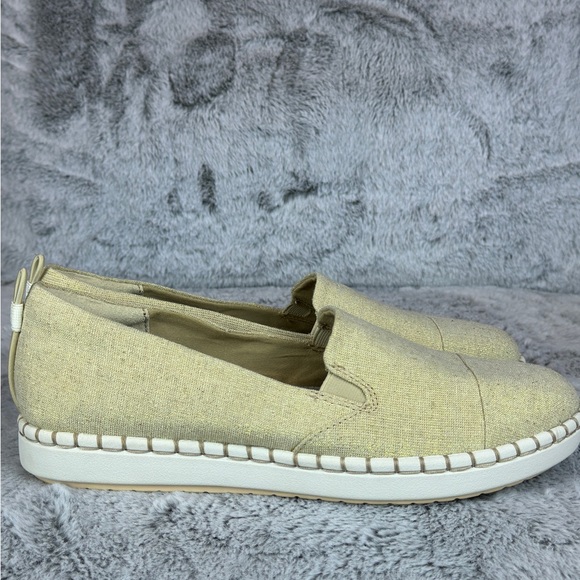 Cloudsteppers by Clarks Soft Glow Slip On Trainers- Sz 9M - Picture 5 of 11